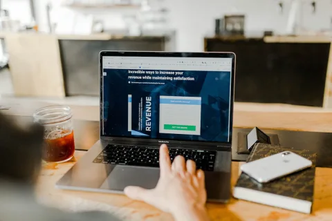 ازدهار شركات التكنولوجيا المالية (FinTech) في الشرق الأوسط: استثمارات تتجاوز 5 مليارات دولار